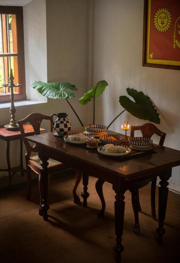 Hotel Gileemale Walawwa & Estate à Ratnapura Extérieur photo